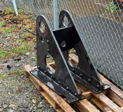 Brake shaft bracket